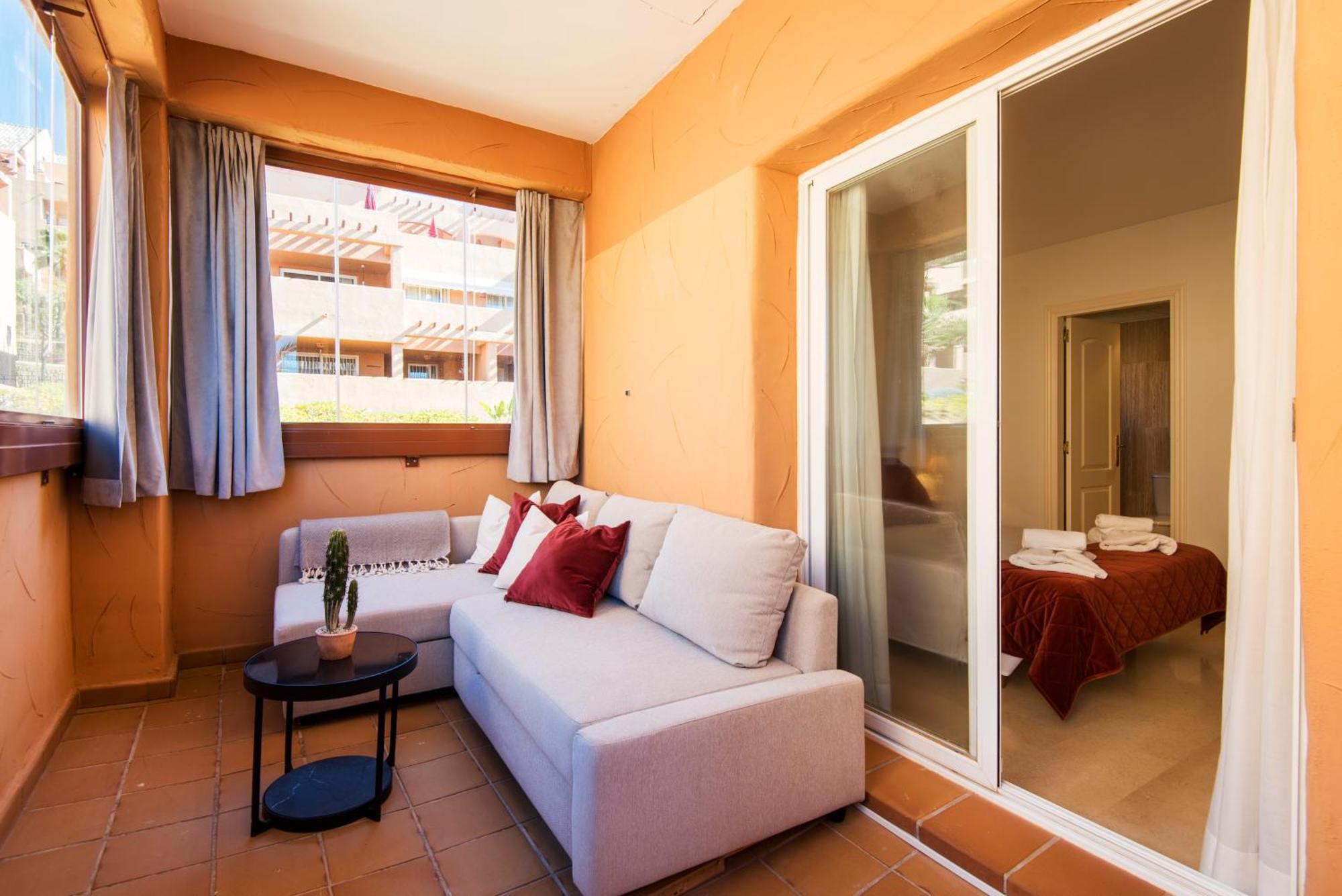 Rentandhomes Penthouse Elviria Golf Marbella Exterior foto